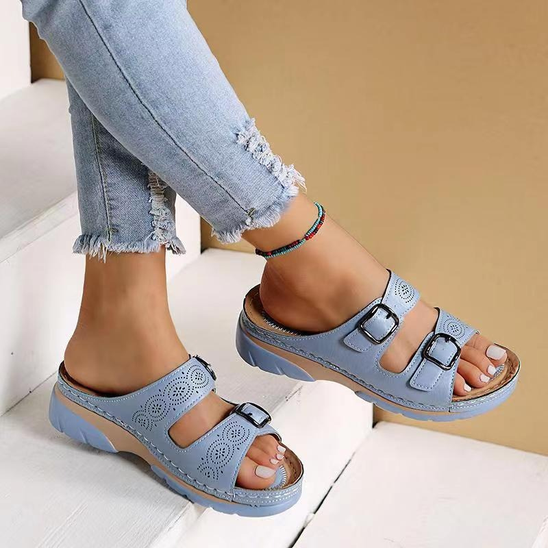 Sandalias con doble hebilla
