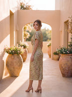 Vestido elegante de tejido ligero