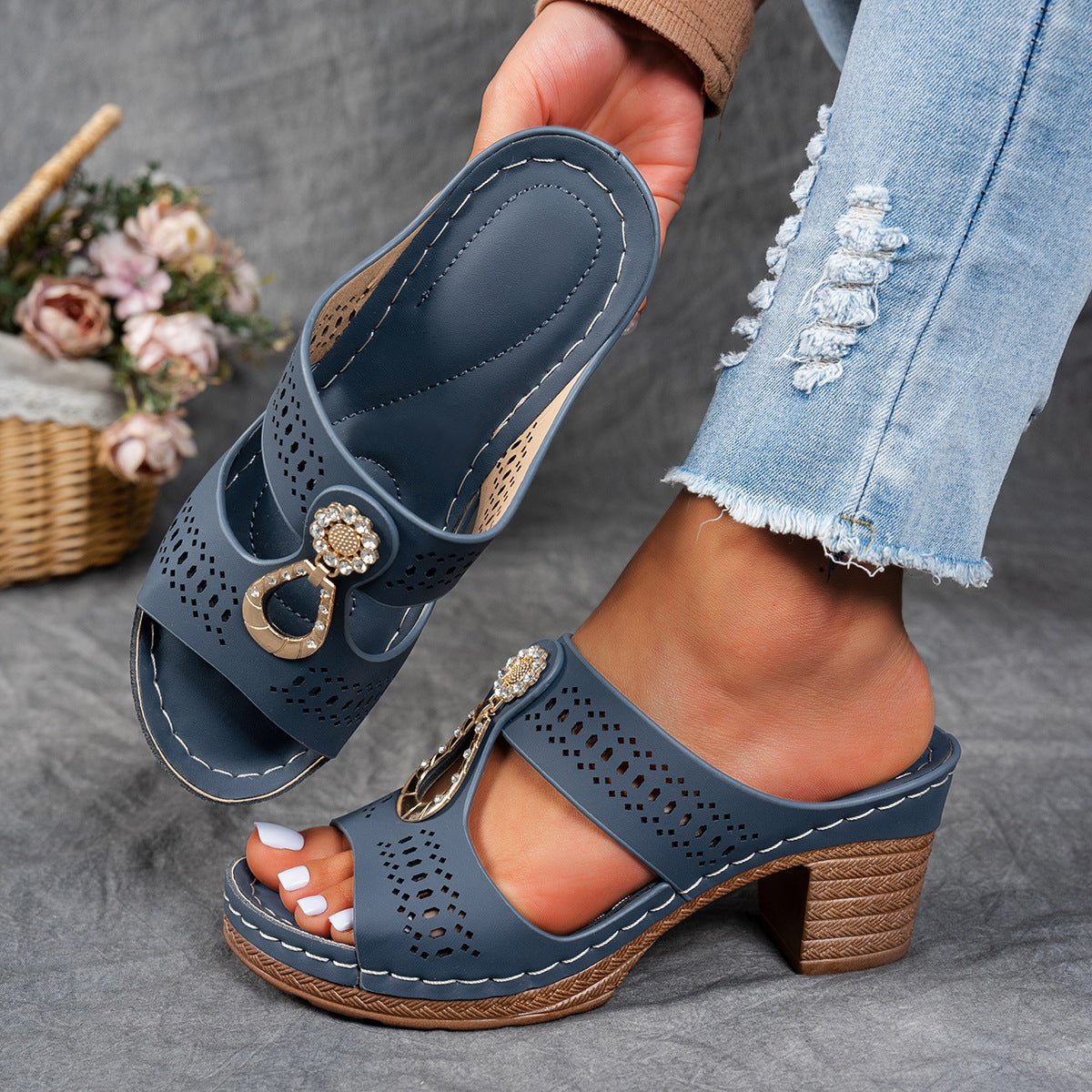 Sandalias cómodas con tacón alto