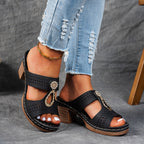 Sandalias cómodas con tacón alto