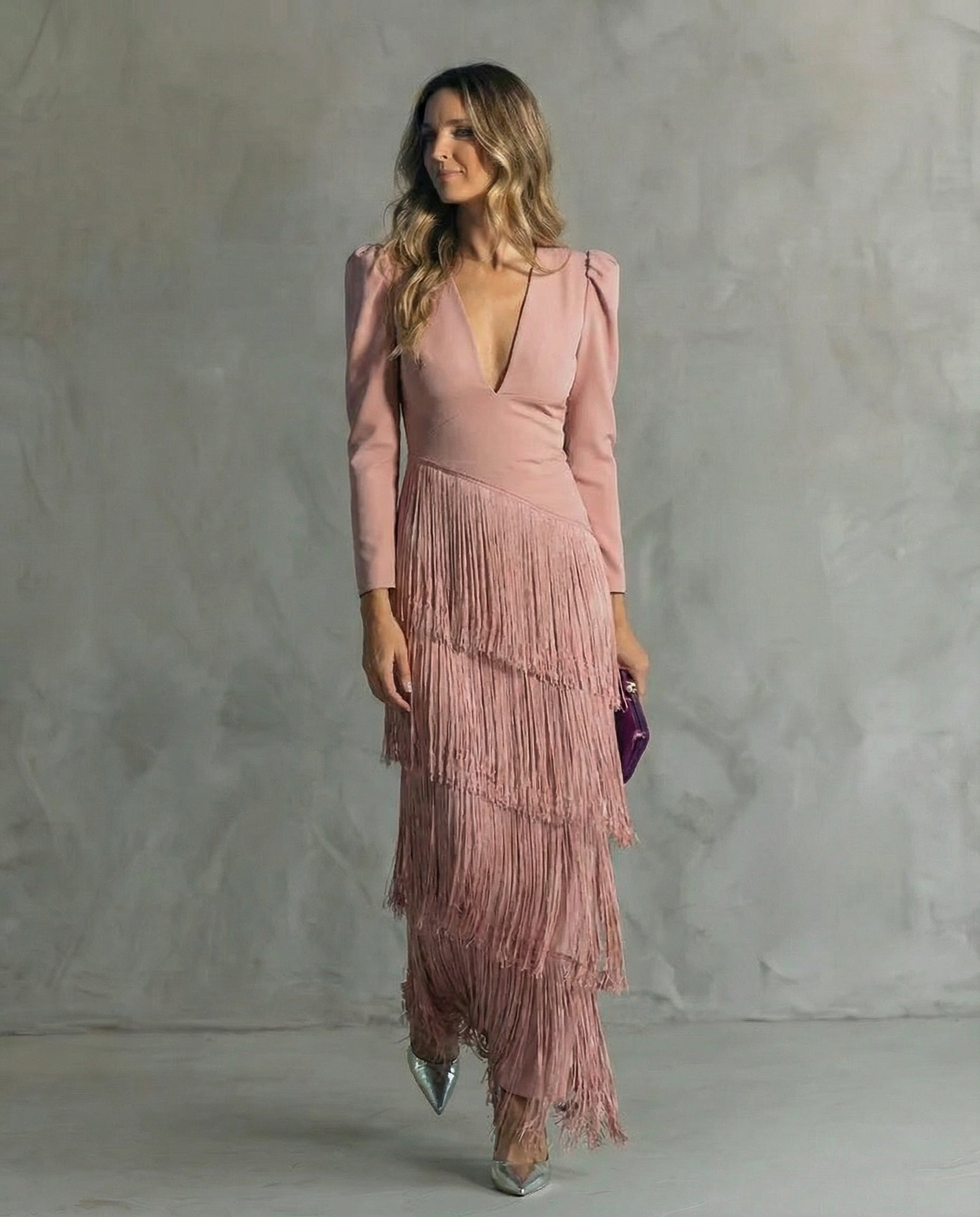 Clara | Vestido elegante con flecos
